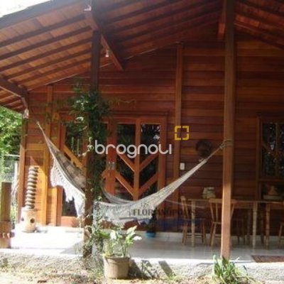 Sítio com 210m², 3 quartos (sendo 2 suítes), 10 garagens, no bairro Ratones em Florianópolis