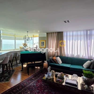 Apartamento com 226m², 3 quartos (sendo 1 suíte), 2 garagens, no bairro Beira Mar em Florianópolis