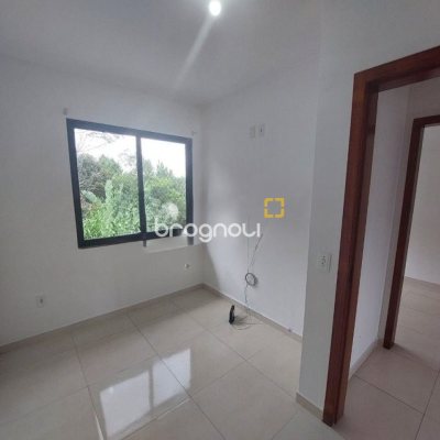 Casa com 86m², 3 quartos (sendo 1 suíte), 1 garagem, no bairro Potecas em São José