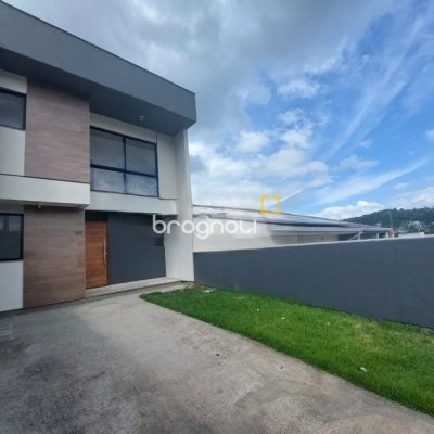 Casa com 86m², 3 quartos (sendo 1 suíte), 1 garagem, no bairro Potecas em São José