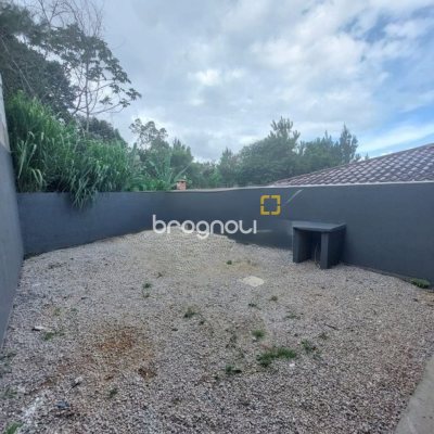 Casa com 86m², 3 quartos (sendo 1 suíte), 1 garagem, no bairro Potecas em São José