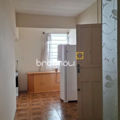Casa com 345m², 2 garagens, no bairro Canto em Florianópolis