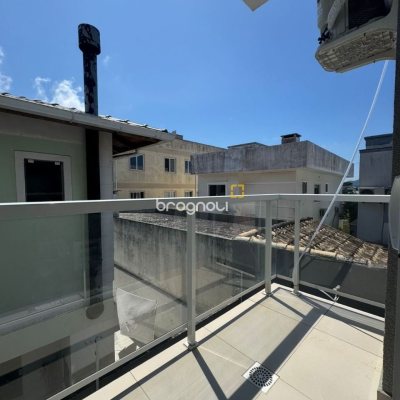Apartamento com 58m², 2 quartos (sendo 1 suíte), 1 garagem, no bairro Ingleses em Florianópolis