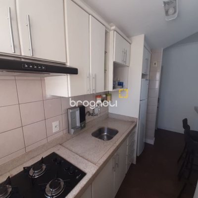 Apartamento com 41m², 1 quarto, 1 garagem, no bairro Campinas em São José