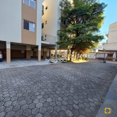 Apartamento com 74m², 3 quartos, 1 garagem, no bairro Campinas em São José