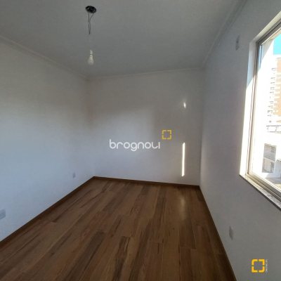 Apartamento com 74m², 3 quartos, 1 garagem, no bairro Campinas em São José