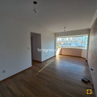 Apartamento com 74m², 3 quartos, 1 garagem, no bairro Campinas em São José