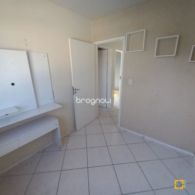Apartamento com 68m², 3 quartos, 1 garagem, no bairro Barreiros em São José
