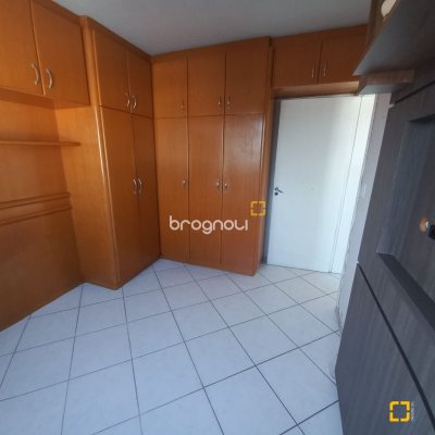 Apartamento com 68m², 3 quartos, 1 garagem, no bairro Barreiros em São José
