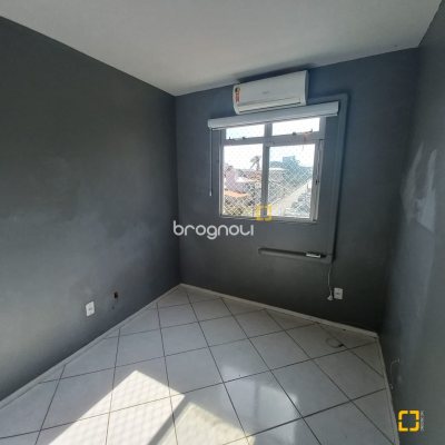 Apartamento com 68m², 3 quartos, 1 garagem, no bairro Barreiros em São José