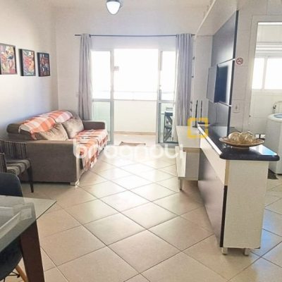 Apartamento com 72m², 2 quartos (sendo 1 suíte), 1 garagem, no bairro Canasvieiras em Florianópolis