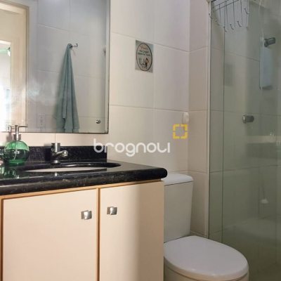 Apartamento com 72m², 2 quartos (sendo 1 suíte), 1 garagem, no bairro Canasvieiras em Florianópolis