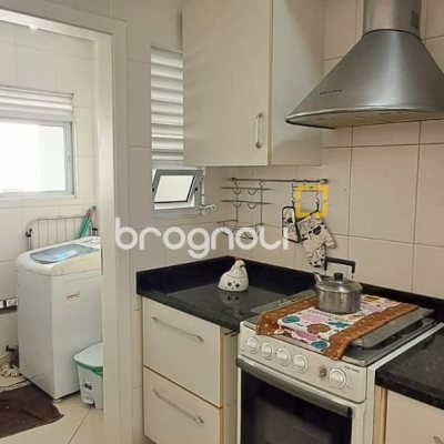 Apartamento com 72m², 2 quartos (sendo 1 suíte), 1 garagem, no bairro Canasvieiras em Florianópolis