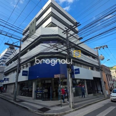 Sala com 36m², no bairro Centro em Florianópolis