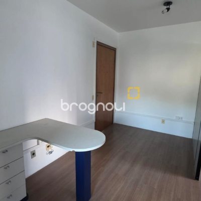 Sala com 36m², no bairro Centro em Florianópolis