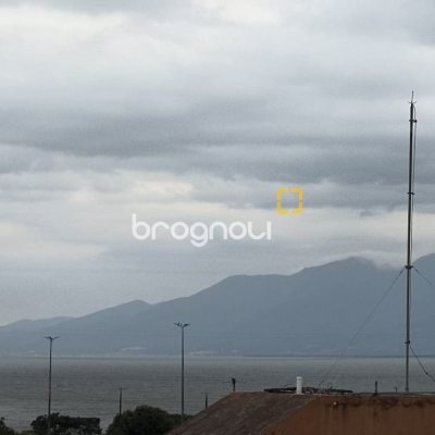 Cobertura com 189m², 3 quartos (sendo 1 suíte), 1 garagem, no bairro Capoeiras em Florianópolis