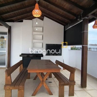 Cobertura com 189m², 3 quartos (sendo 1 suíte), 1 garagem, no bairro Capoeiras em Florianópolis
