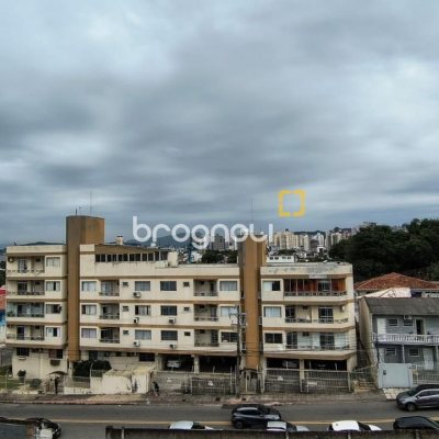 Cobertura com 189m², 3 quartos (sendo 1 suíte), 1 garagem, no bairro Capoeiras em Florianópolis