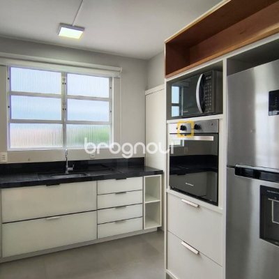 Cobertura com 189m², 3 quartos (sendo 1 suíte), 1 garagem, no bairro Capoeiras em Florianópolis