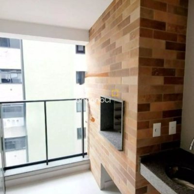 Apartamento com 75m², 2 quartos (sendo 1 suíte), 1 garagem, no bairro Estreito em Florianópolis