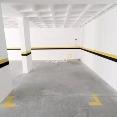 Apartamento com 75m², 2 quartos (sendo 1 suíte), 1 garagem, no bairro Estreito em Florianópolis