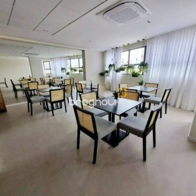 Apartamento com 75m², 2 quartos (sendo 1 suíte), 1 garagem, no bairro Estreito em Florianópolis