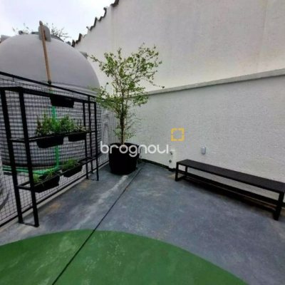 Apartamento com 75m², 2 quartos (sendo 1 suíte), 1 garagem, no bairro Estreito em Florianópolis