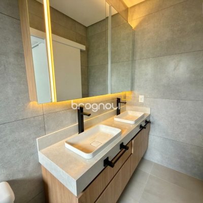 Casa com 144m², 3 quartos (sendo 1 suíte), 2 garagens, no bairro São Sebastião em Palhoça