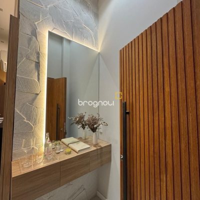 Casa com 144m², 3 quartos (sendo 1 suíte), 2 garagens, no bairro São Sebastião em Palhoça