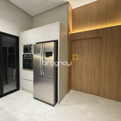 Casa com 144m², 3 quartos (sendo 1 suíte), 2 garagens, no bairro São Sebastião em Palhoça