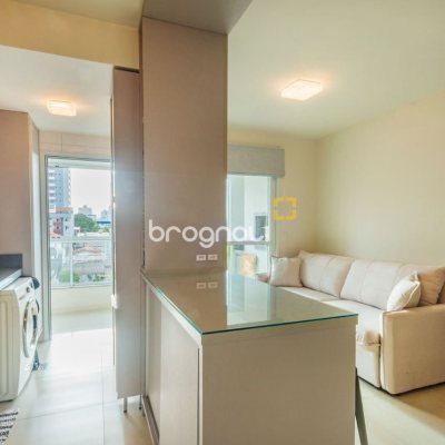 Apartamento com 78m², 3 quartos (sendo 1 suíte), 1 garagem, no bairro Barreiros em São José