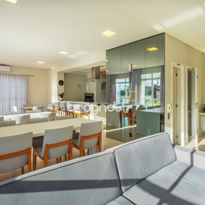 Apartamento com 78m², 3 quartos (sendo 1 suíte), 1 garagem, no bairro Barreiros em São José