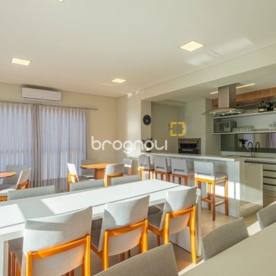 Apartamento com 78m², 3 quartos (sendo 1 suíte), 1 garagem, no bairro Barreiros em São José