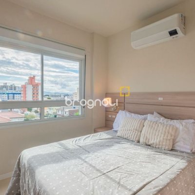 Apartamento com 78m², 3 quartos (sendo 1 suíte), 1 garagem, no bairro Barreiros em São José