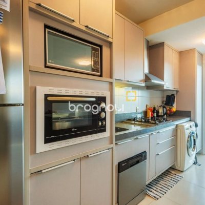Apartamento com 78m², 3 quartos (sendo 1 suíte), 1 garagem, no bairro Barreiros em São José
