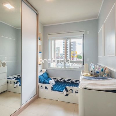 Apartamento com 78m², 3 quartos (sendo 1 suíte), 1 garagem, no bairro Barreiros em São José