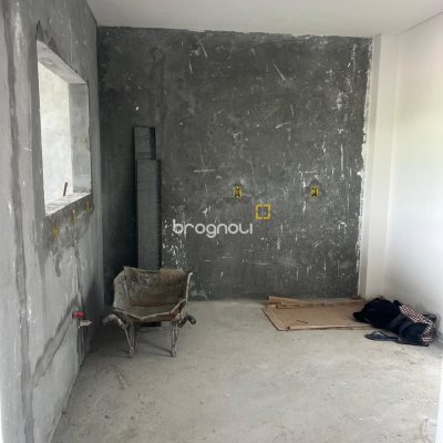 Casa com 105m², 2 quartos (sendo 2 suítes), 1 garagem, no bairro Ingleses em Florianópolis