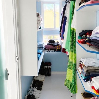 Casa de Condomínio com 160m², 3 quartos (sendo 1 suíte), 1 garagem, no bairro Vargem do Bom Jesus em Florianópolis