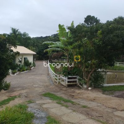 Terreno com 182m², no bairro Vargem do Bom Jesus em Florianópolis