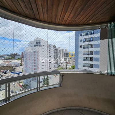 Apartamento com 76m², 2 quartos (sendo 1 suíte), 1 garagem, no bairro Kobrasol em São José
