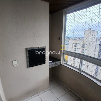 Apartamento com 76m², 2 quartos (sendo 1 suíte), 1 garagem, no bairro Kobrasol em São José