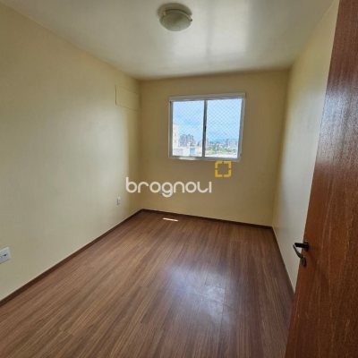 Apartamento com 76m², 2 quartos (sendo 1 suíte), 1 garagem, no bairro Kobrasol em São José
