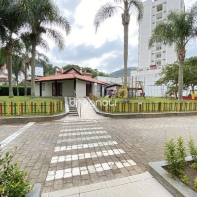 Apartamento com 64m², 2 quartos, 1 garagem, no bairro Itacorubi em Florianópolis