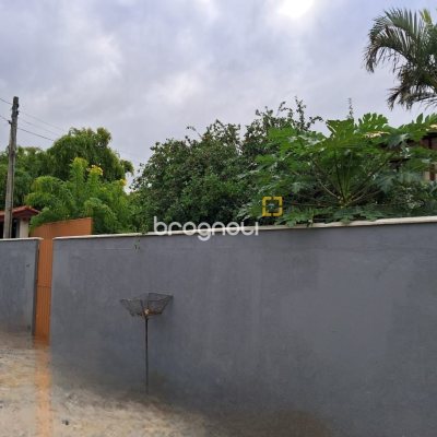 Casa com 200m², 5 quartos, 3 garagens, no bairro São João do Rio Vermelho em Florianópolis