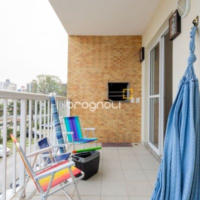 Apartamento com 86m², 3 quartos (sendo 1 suíte), 1 garagem, no bairro Capoeiras em Florianópolis