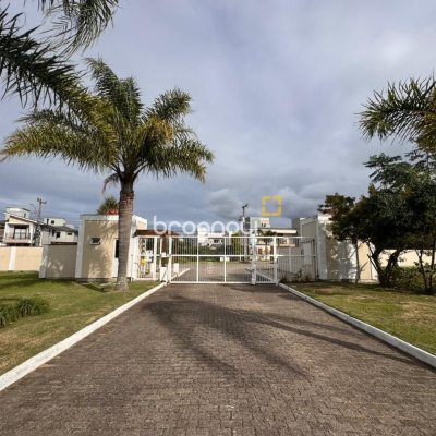 Terreno com 394m², no bairro Campeche em Florianópolis