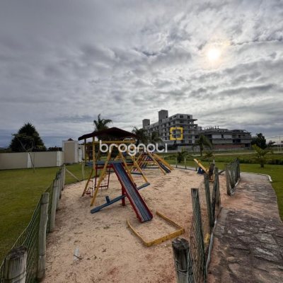 Terreno com 399m², no bairro Campeche em Florianópolis