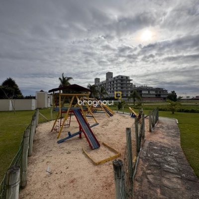 Terreno com 399m², no bairro Campeche em Florianópolis