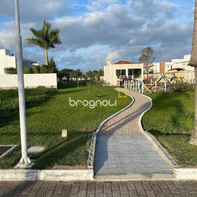 Terreno com 385m², no bairro Campeche em Florianópolis