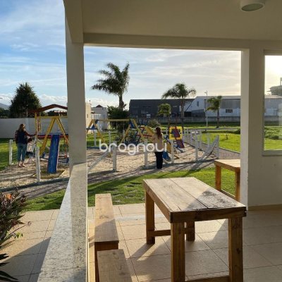 Terreno com 385m², no bairro Campeche em Florianópolis